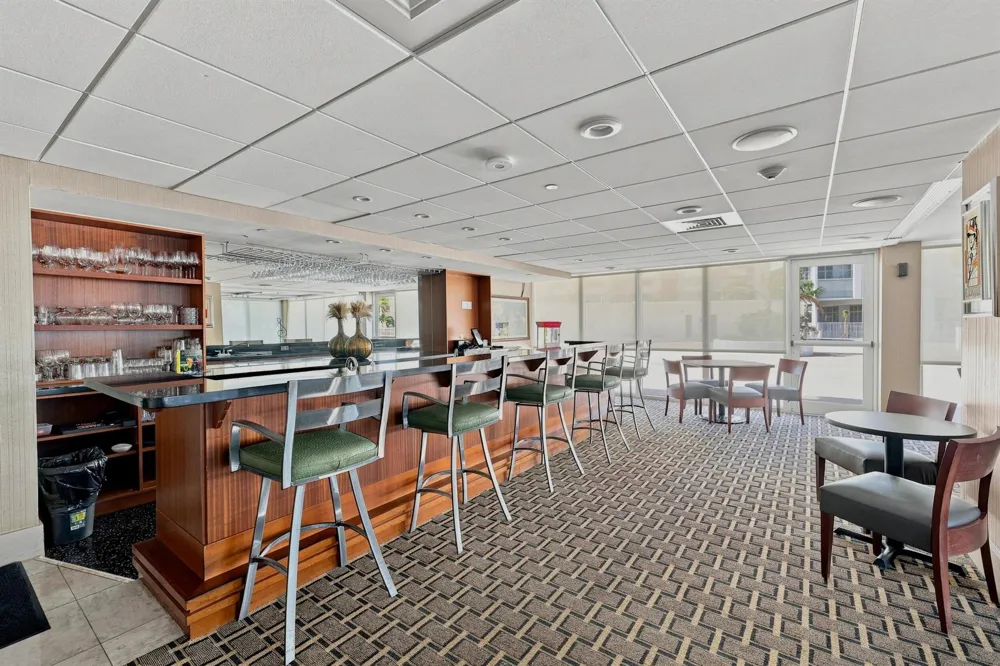 3900 Ocean Drive #4B Lauderdale By The Sea, FL 33308