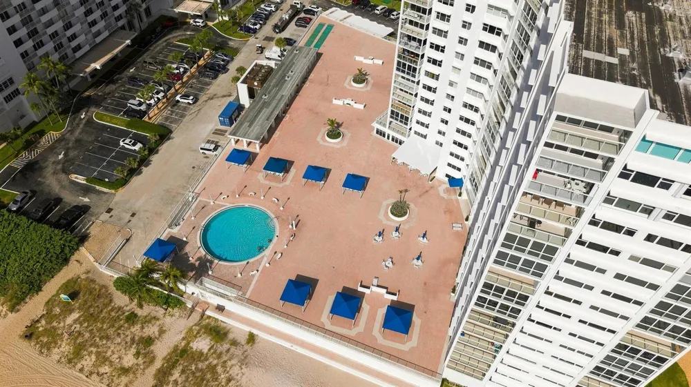 3900 Ocean Drive #4B Lauderdale By The Sea, FL 33308