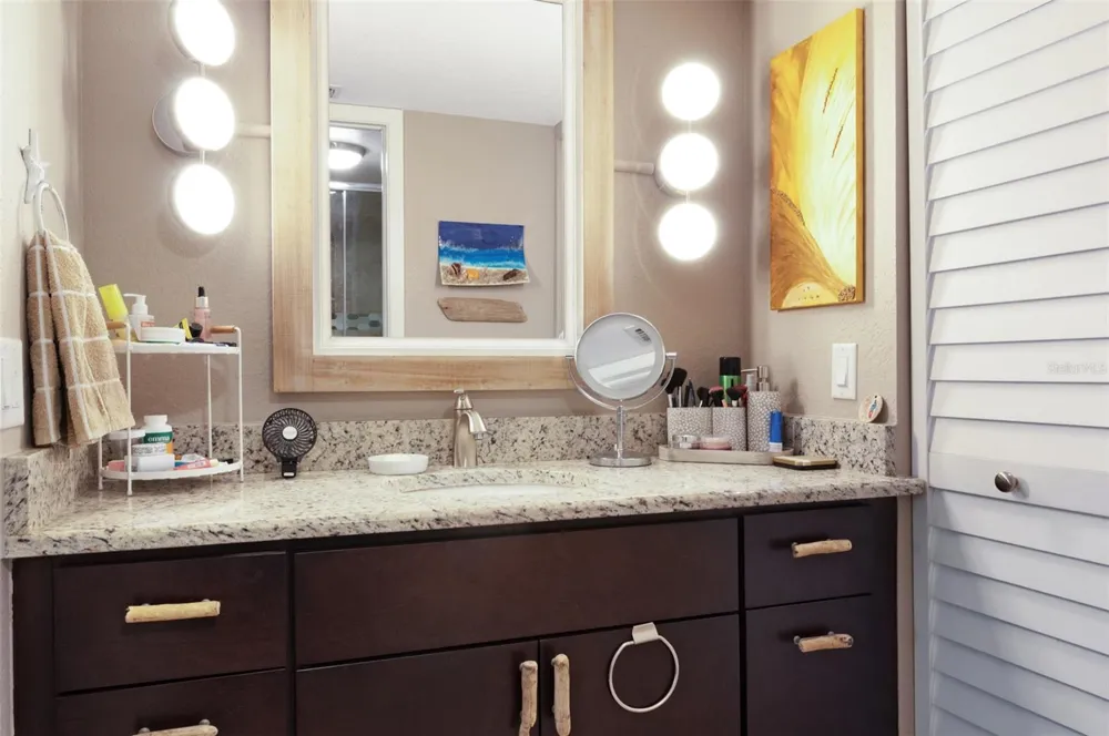 9700 STARKEY ROAD #325 Seminole, FL 33777