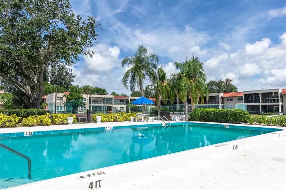 9700 STARKEY ROAD #325 Seminole, FL 33777