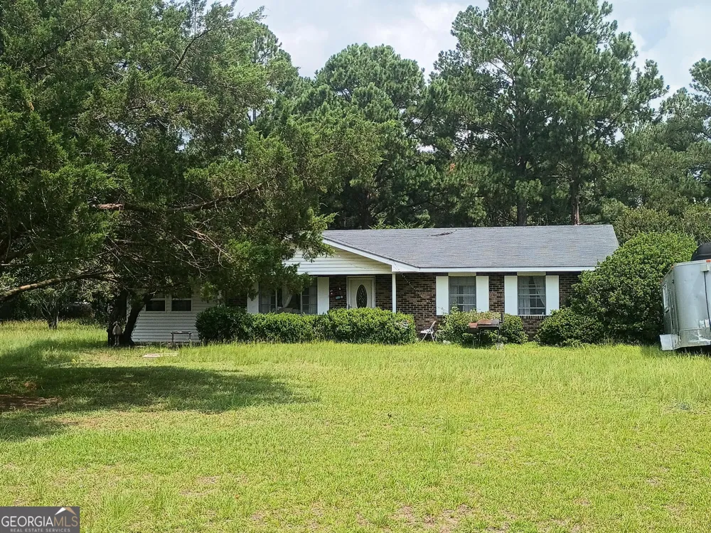 1229 NE Maryann Prescott RD Glennville, GA 30427