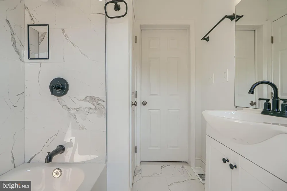 2322 DRUID PARK DRIVE Baltimore, MD 21215