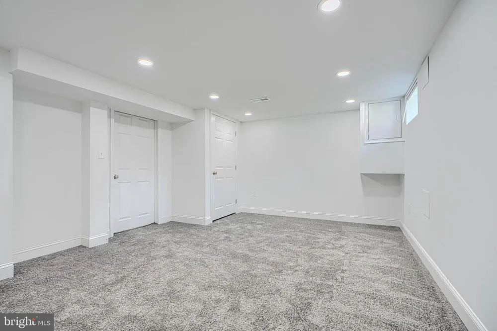 2322 DRUID PARK DRIVE Baltimore, MD 21215