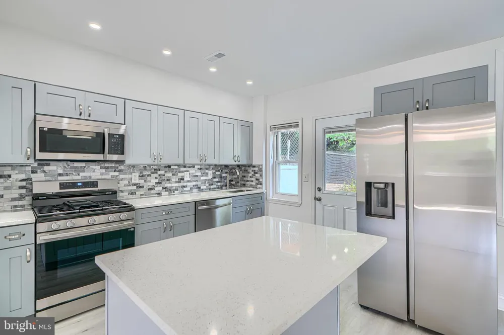 2322 DRUID PARK DRIVE Baltimore, MD 21215