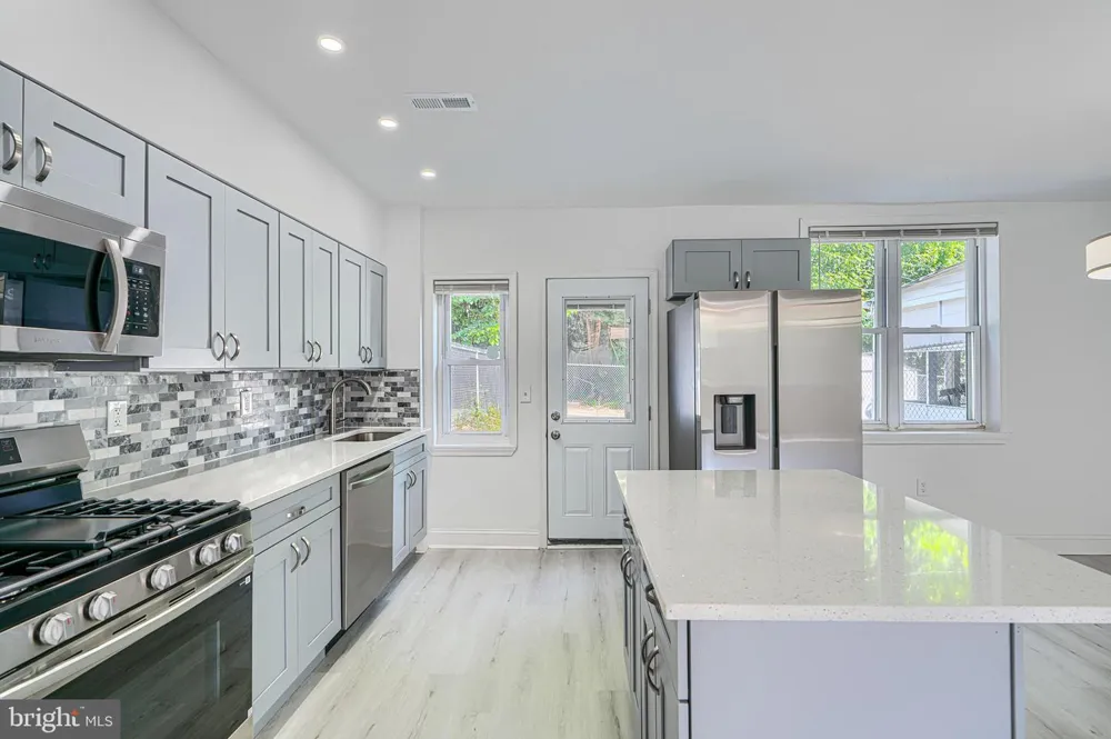2322 DRUID PARK DRIVE Baltimore, MD 21215