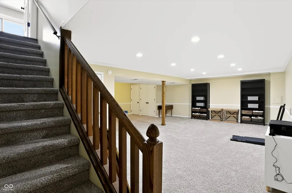 1210 Governors Lane Zionsville, IN 46077