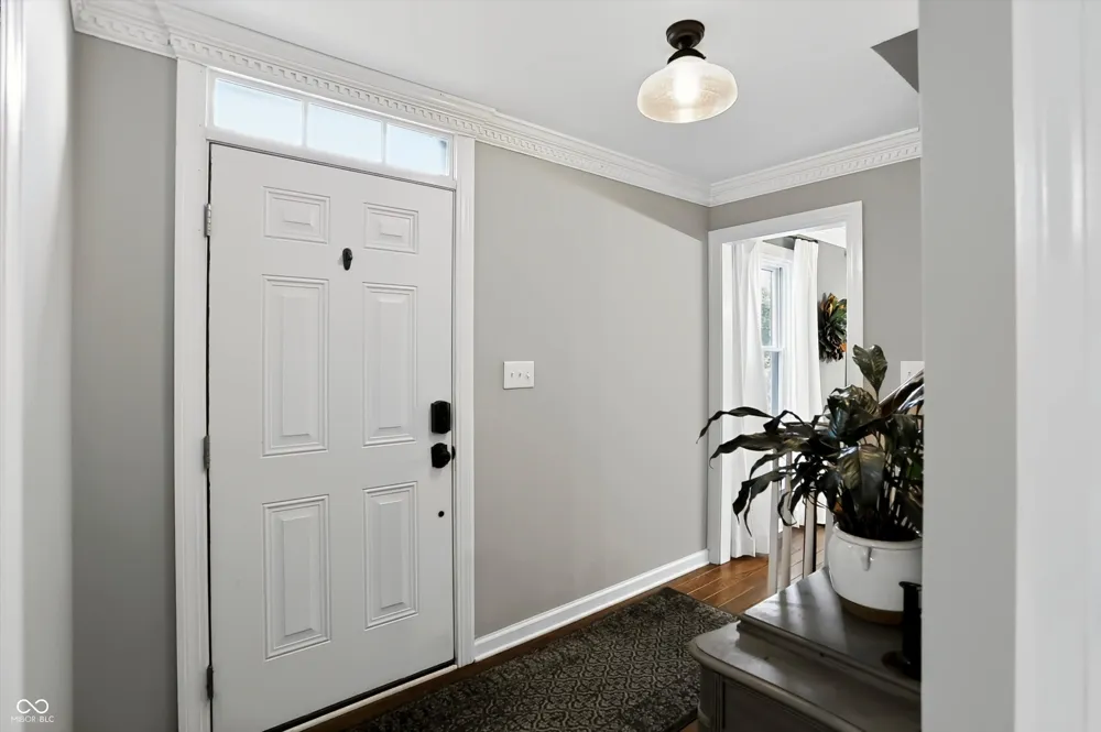 1210 Governors Lane Zionsville, IN 46077