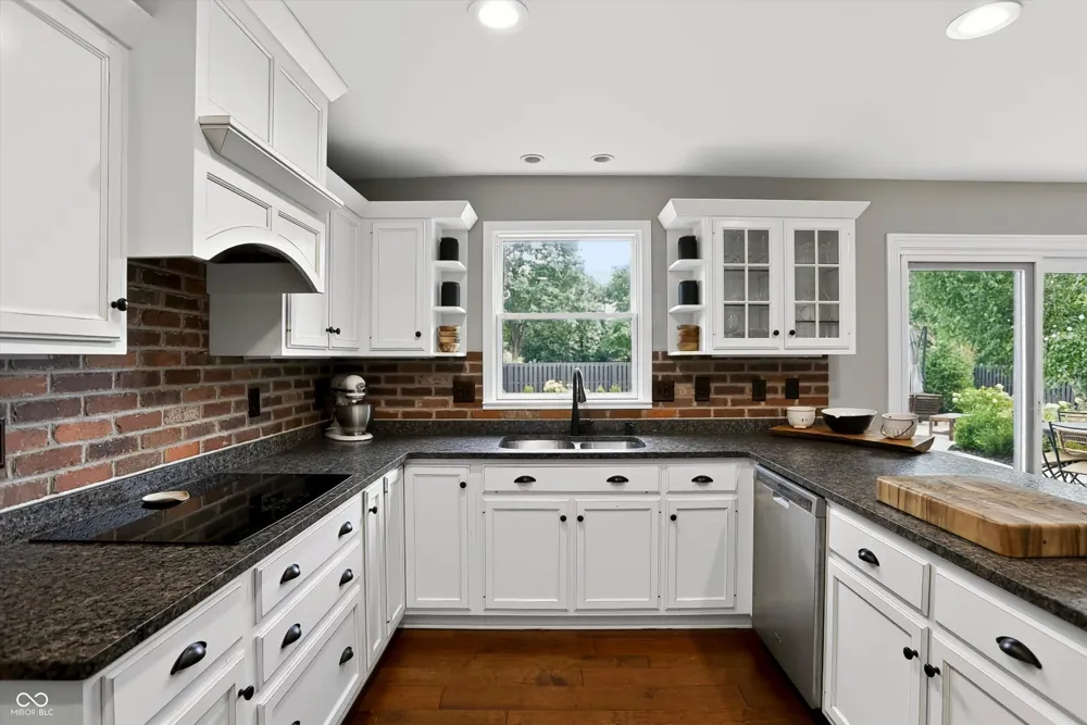 1210 Governors Lane Zionsville, IN 46077