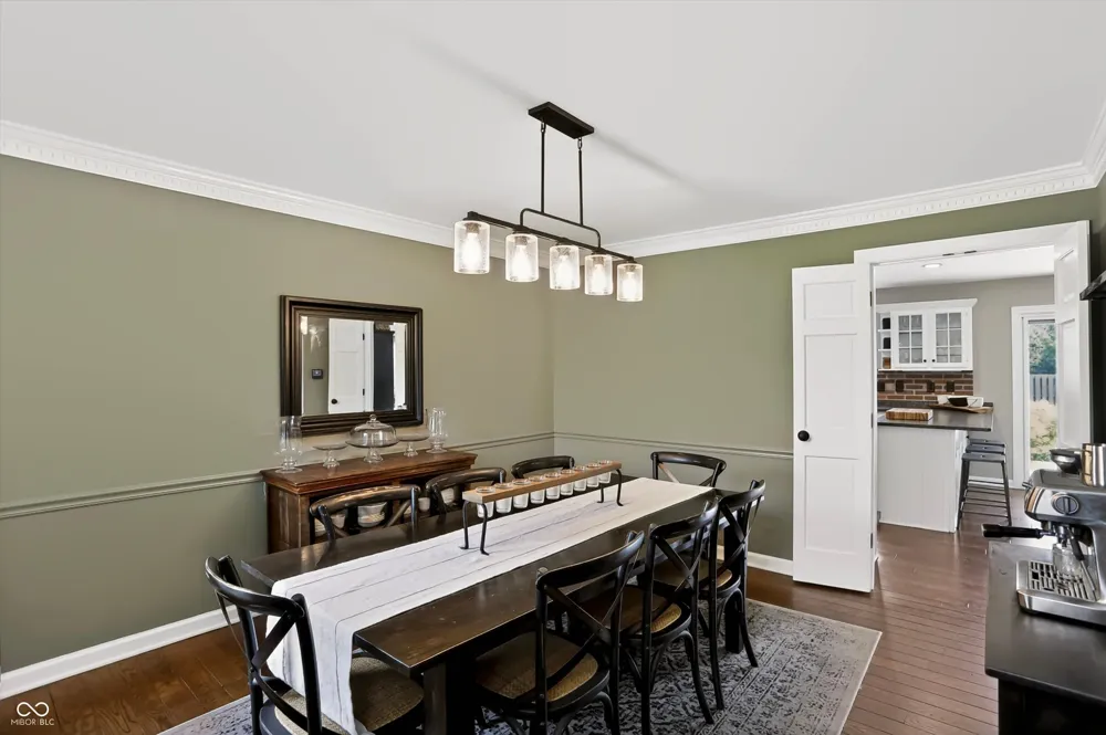 1210 Governors Lane Zionsville, IN 46077