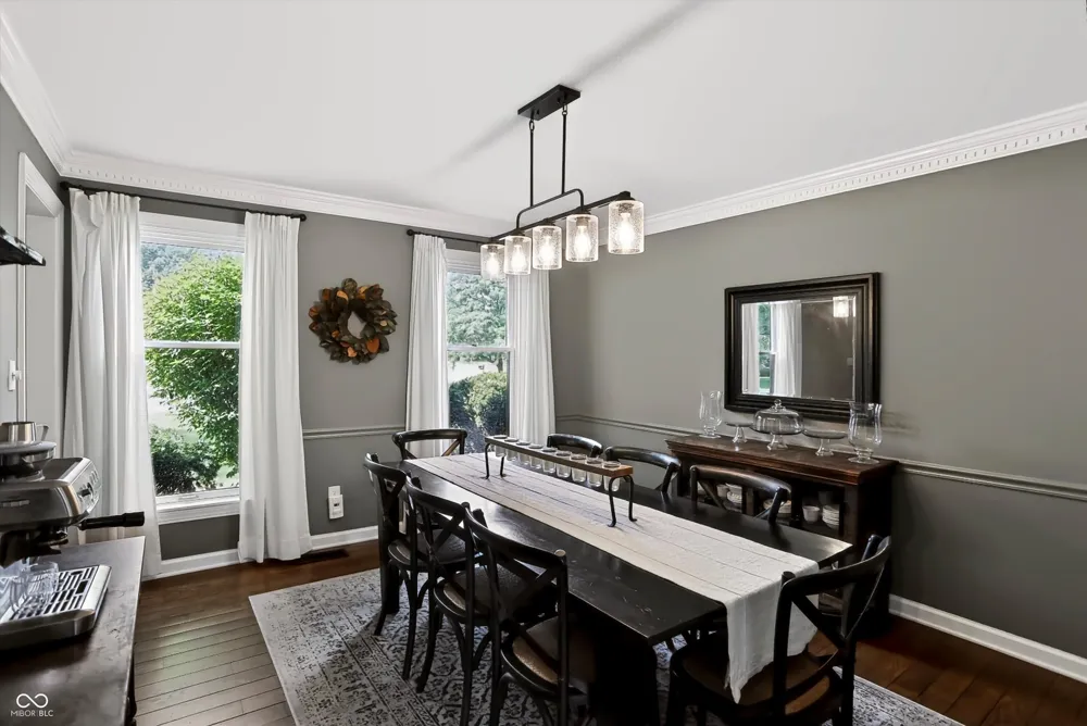 1210 Governors Lane Zionsville, IN 46077