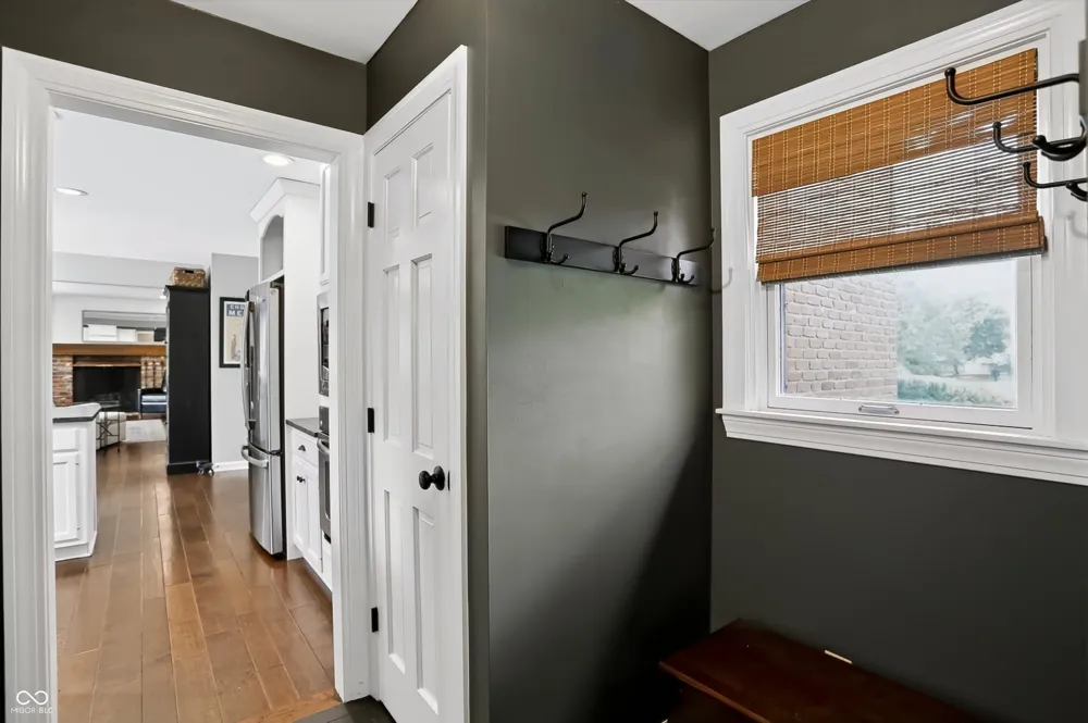 1210 Governors Lane Zionsville, IN 46077
