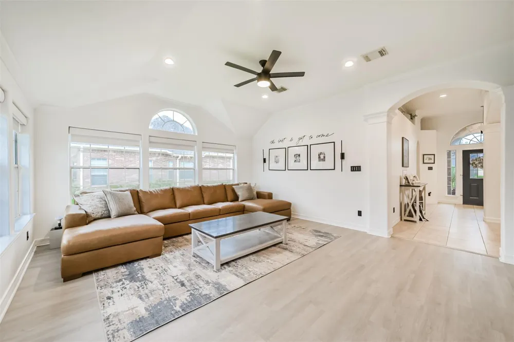 3536 Bayou Forest Drive La Porte, TX 77571