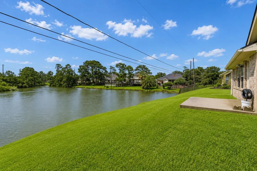 3536 Bayou Forest Drive La Porte, TX 77571
