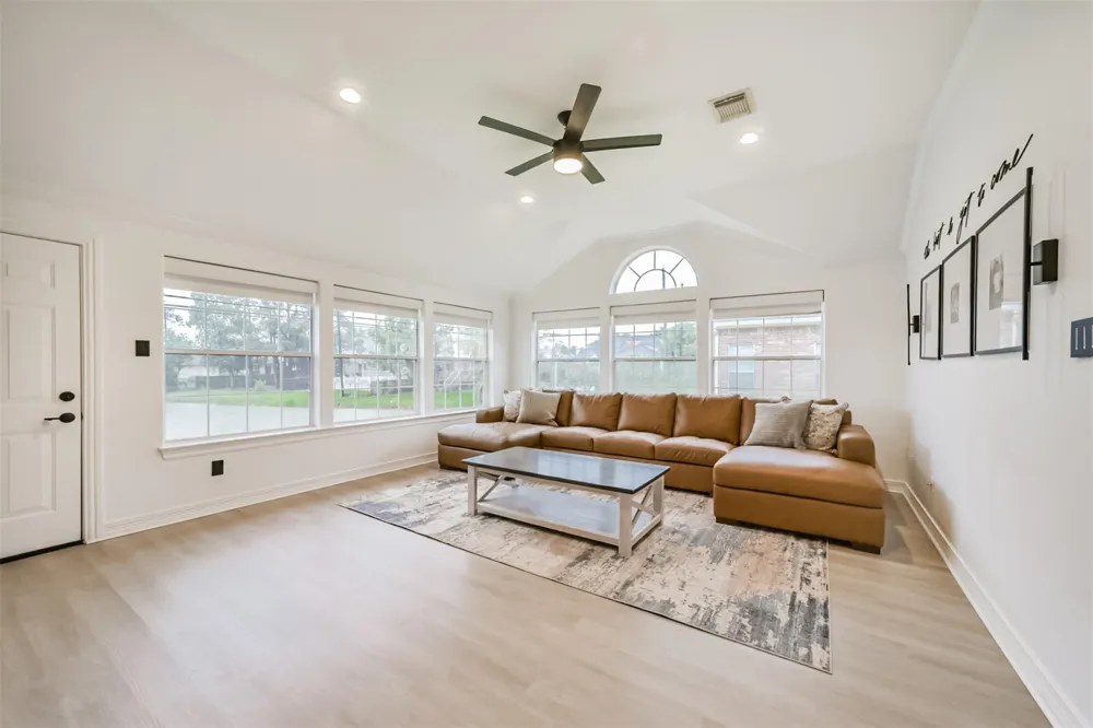 3536 Bayou Forest Drive La Porte, TX 77571