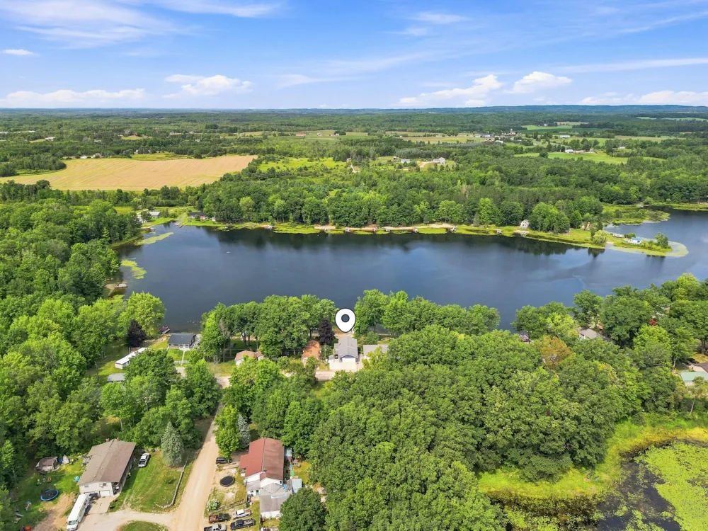 332 Eastland Drive Leroy, MI 49655