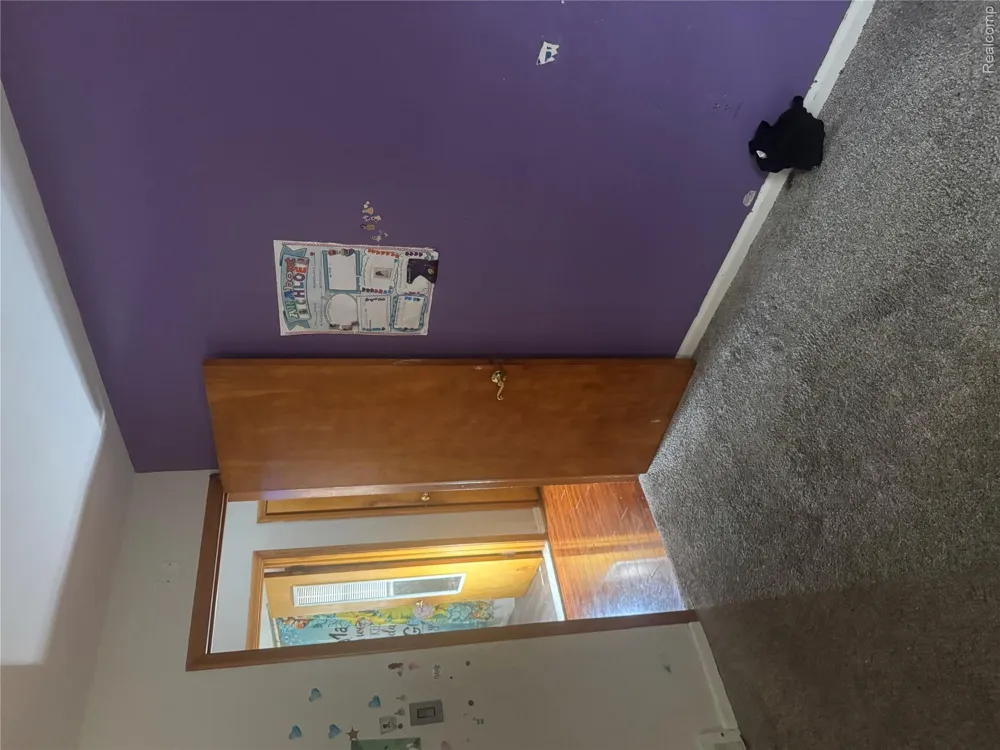21810 Schroeder Avenue W Eastpointe City, MI 48021
