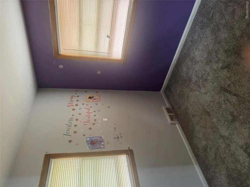 21810 Schroeder Avenue W Eastpointe City, MI 48021