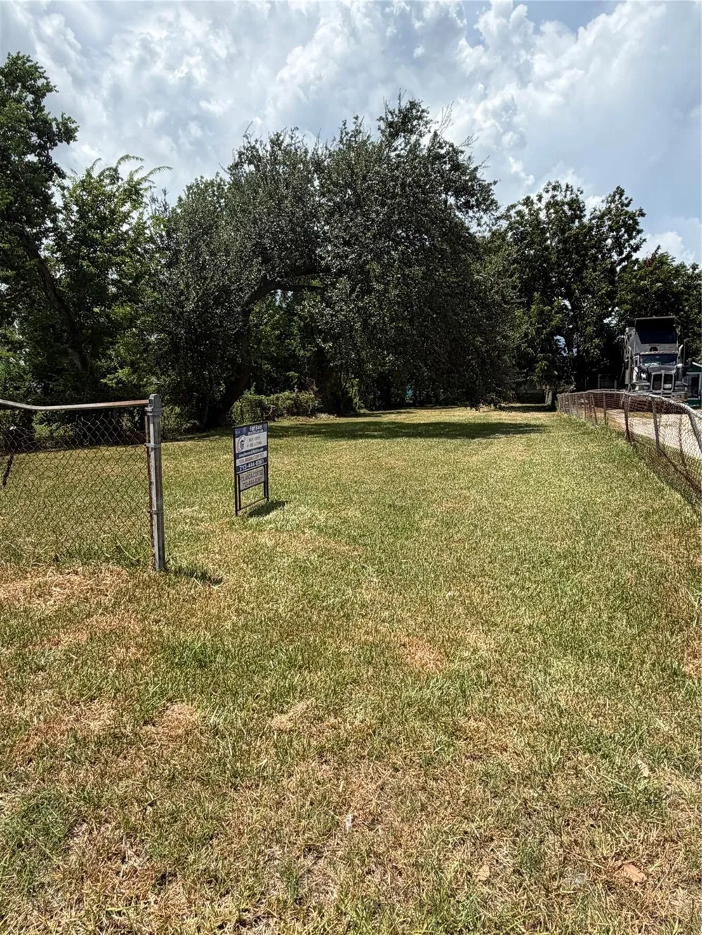 2107 Maryland Street Baytown, TX 77520
