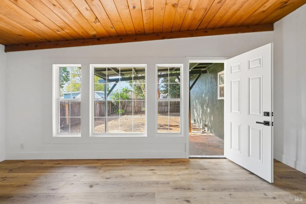 285 Hemlock Street Vacaville, CA 95688