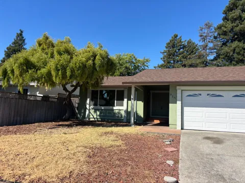 913 Crinella Drive