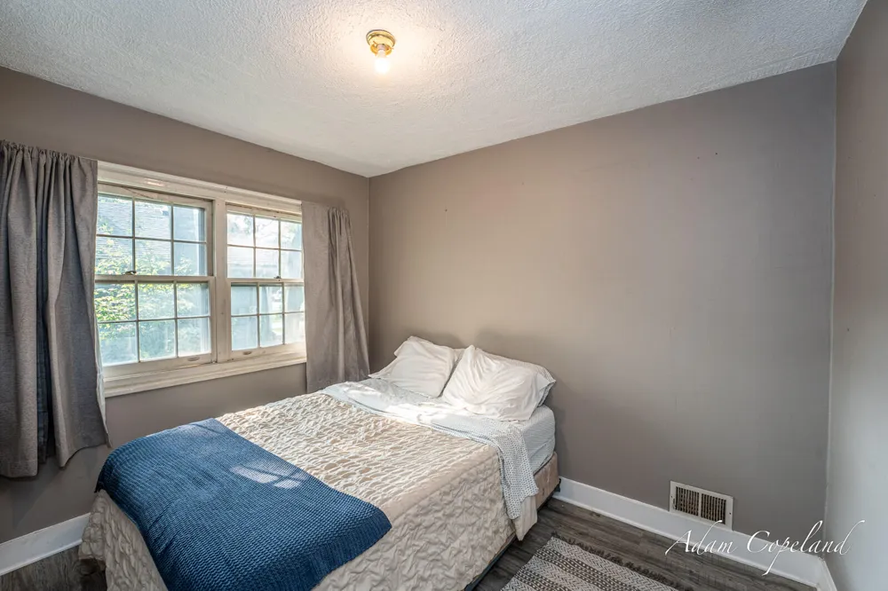 326 43rd Street SE Kentwood City, MI 49548