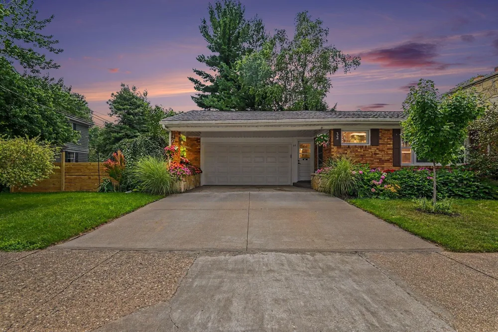32 Cherry Street Holland City, MI 49423