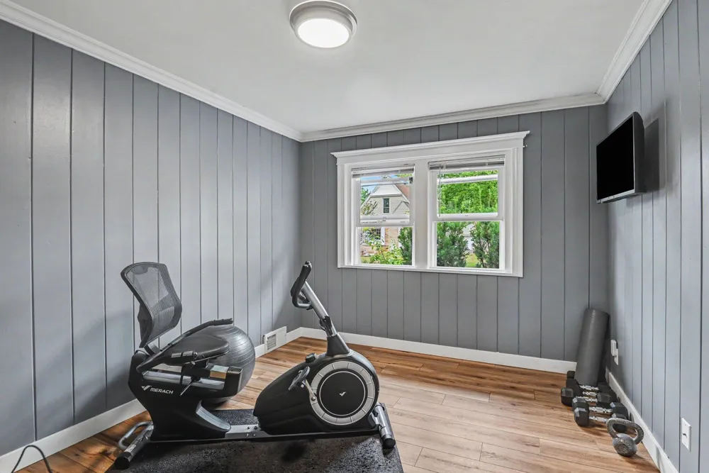 32 Cherry Street Holland City, MI 49423