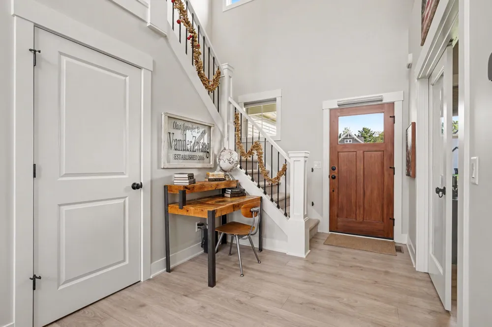 12623 Manchester Drive Grand Haven Charter Township, MI 49417