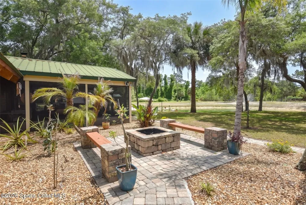 1851 Maytown Road Oak Hill, FL 32759