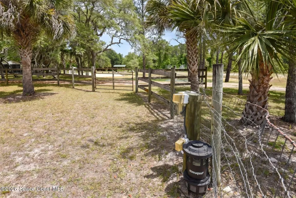 1851 Maytown Road Oak Hill, FL 32759