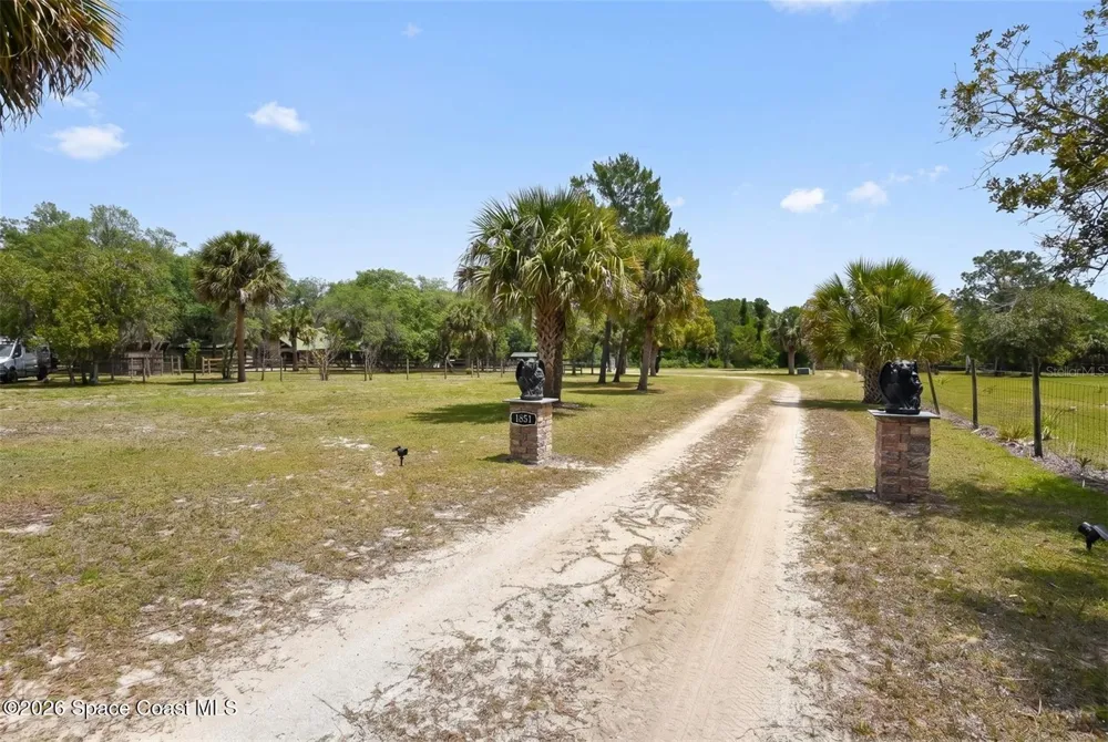 1851 Maytown Road Oak Hill, FL 32759