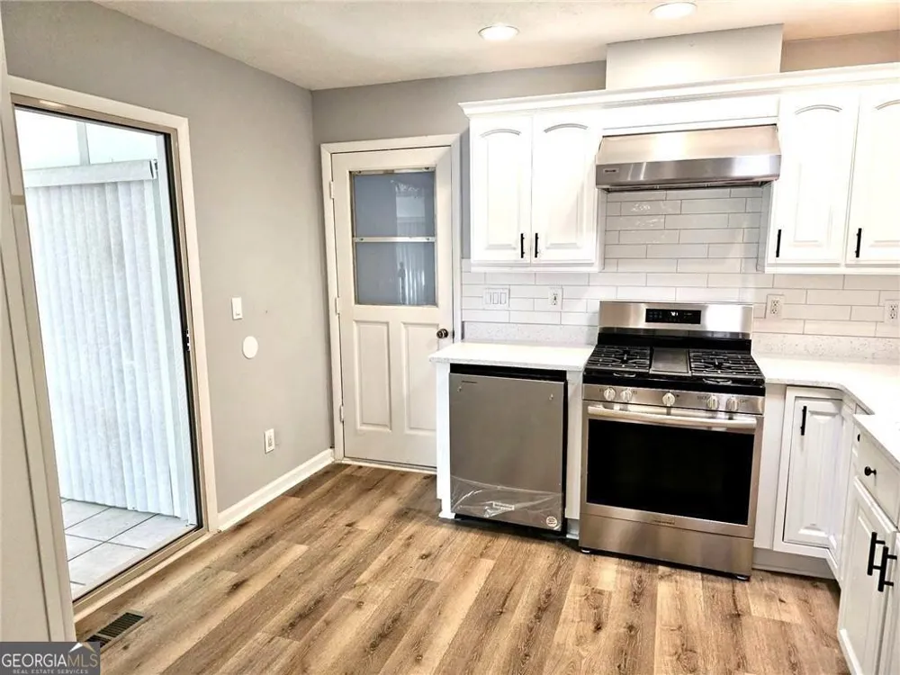 1244 Hickory Wood DR NE Woodstock, GA 30188