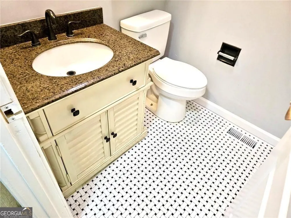 1244 Hickory Wood DR NE Woodstock, GA 30188