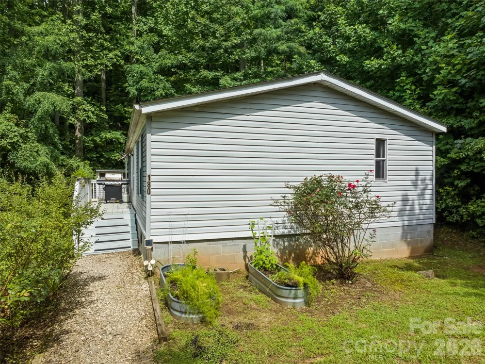 180 Hidden Meadow Drive Candler, NC 28715