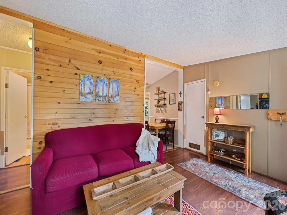180 Hidden Meadow Drive Candler, NC 28715