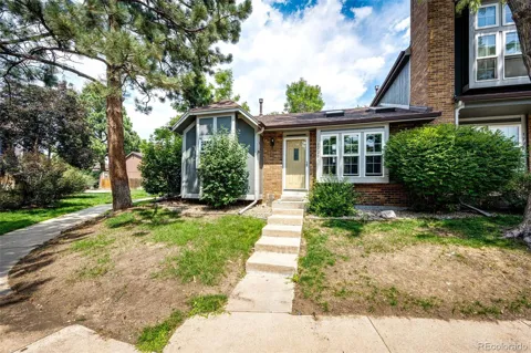 1220 S Flower Circle #A