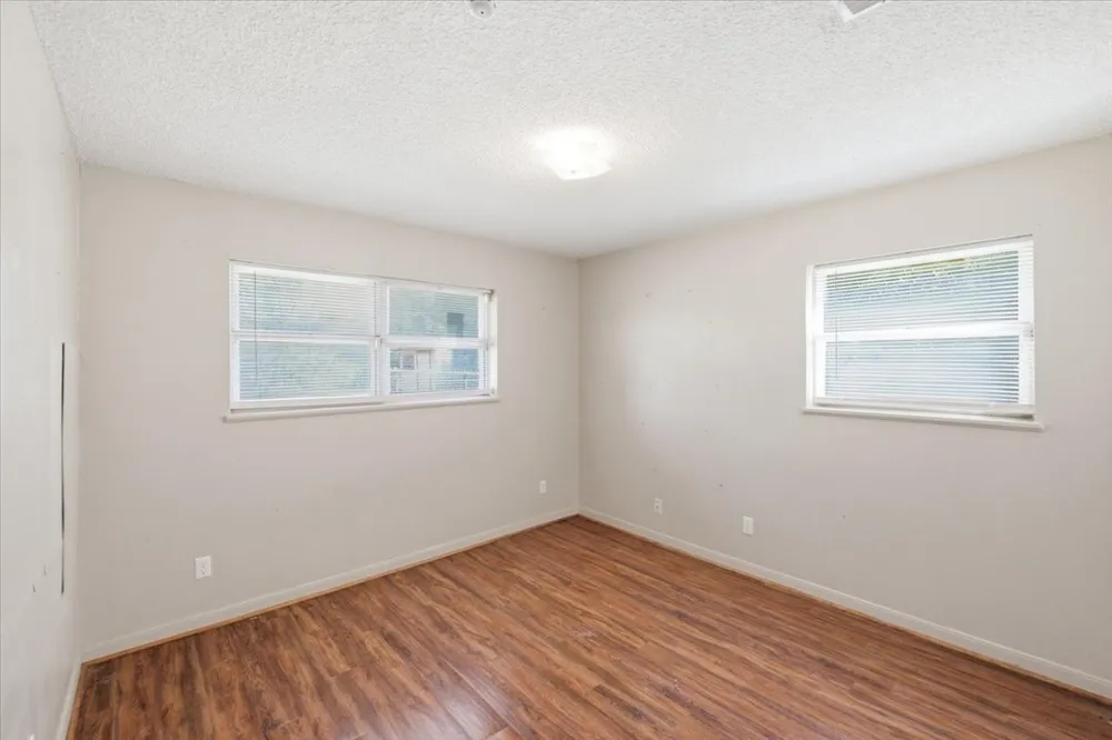 710 E Avenue A Rosebud, TX 76570