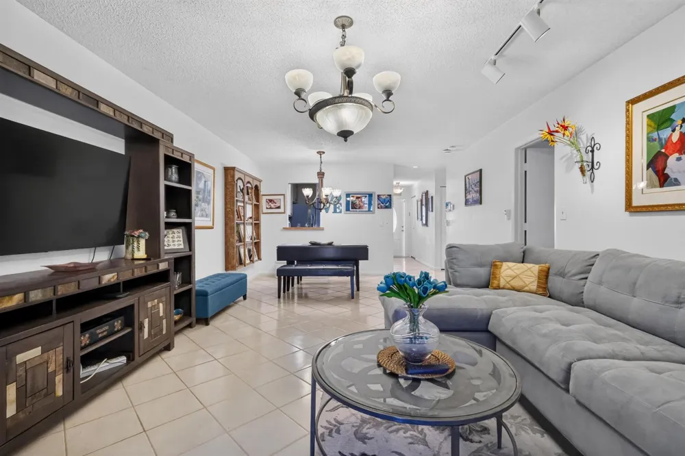 6802 Moonlit Drive Delray Beach, FL 33446
