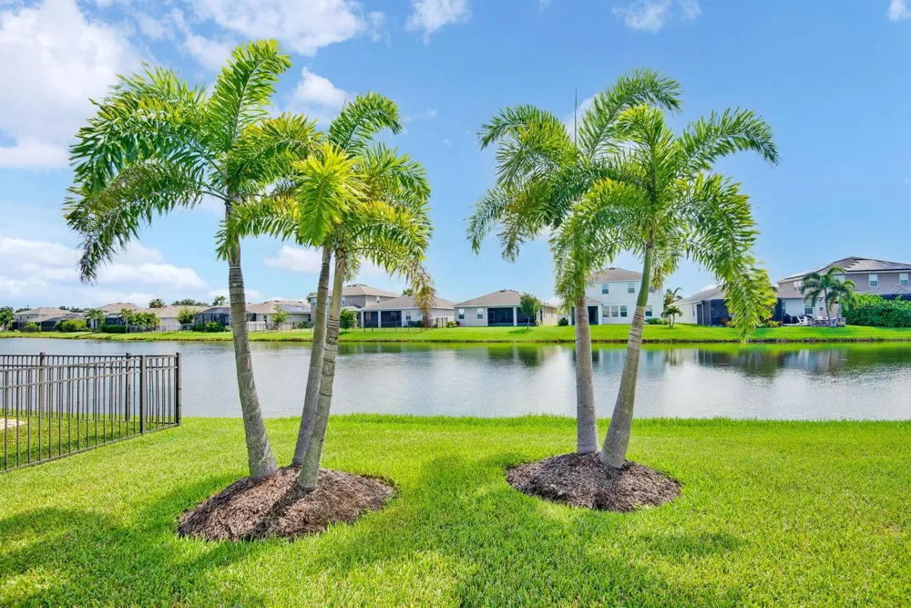 6435 DEVESTA LOOP Palmetto, FL 34221