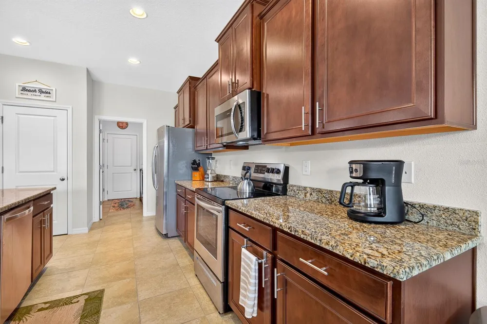 6435 DEVESTA LOOP Palmetto, FL 34221