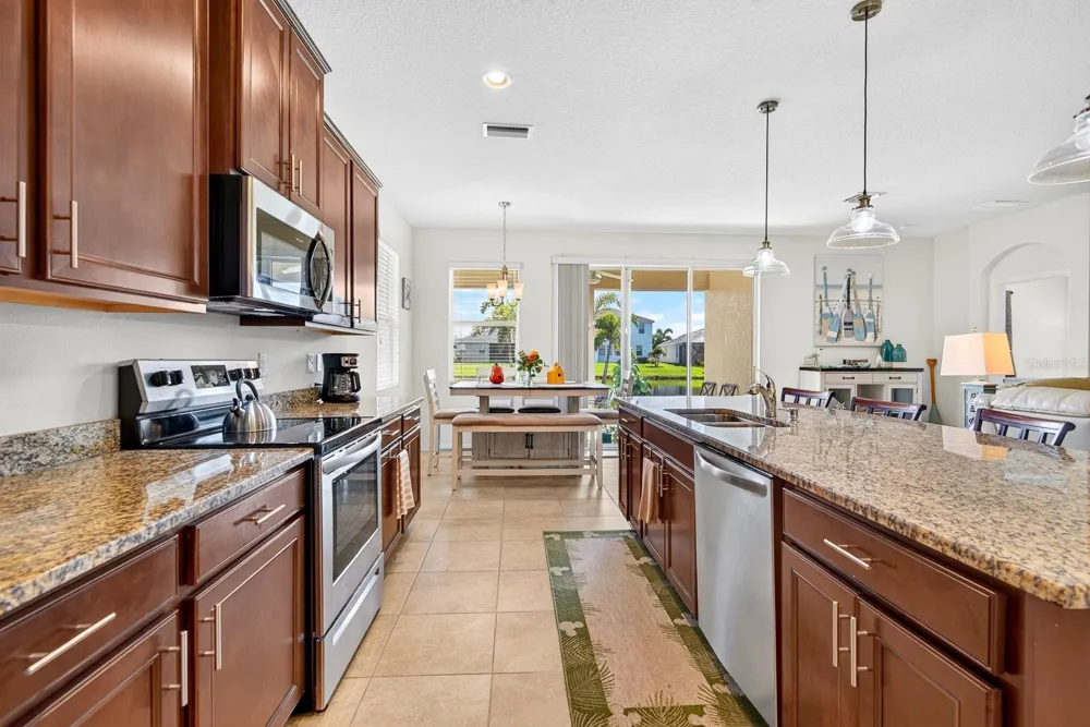 6435 DEVESTA LOOP Palmetto, FL 34221