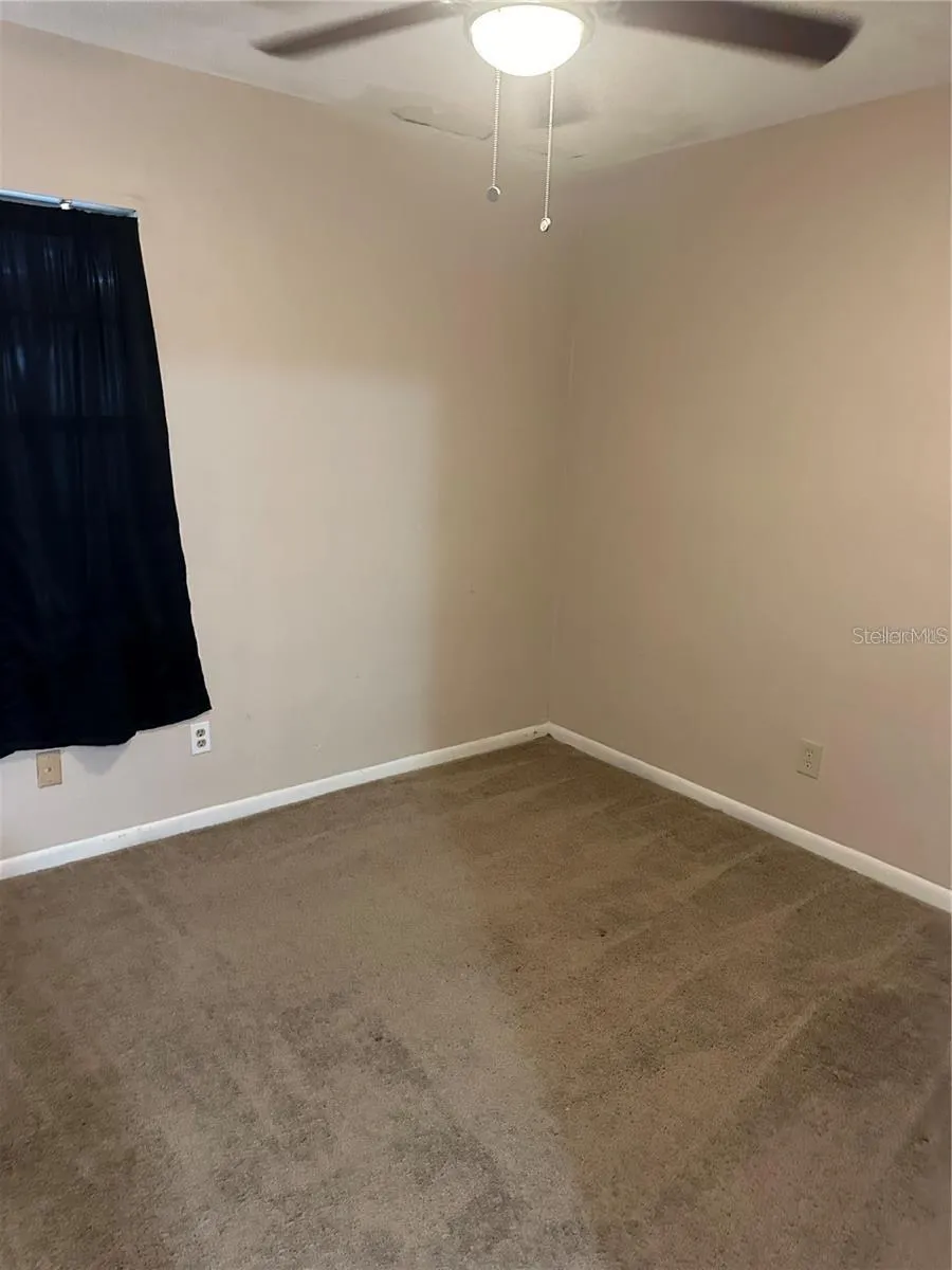 8203 KLONDYKE STREET #B Tampa, FL 33604