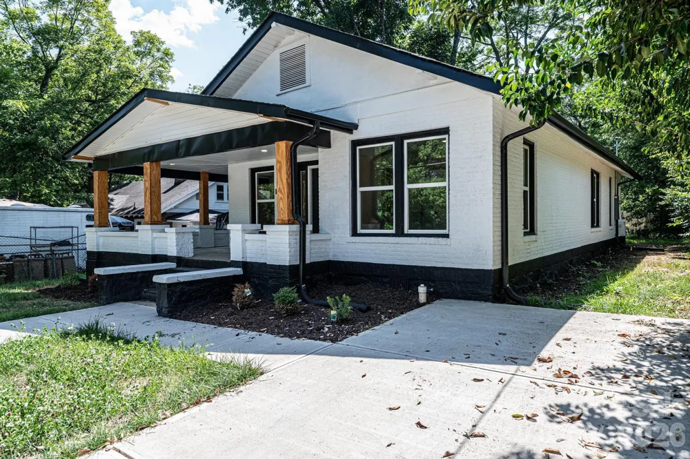 60 5th Street SE Hickory, NC 28602