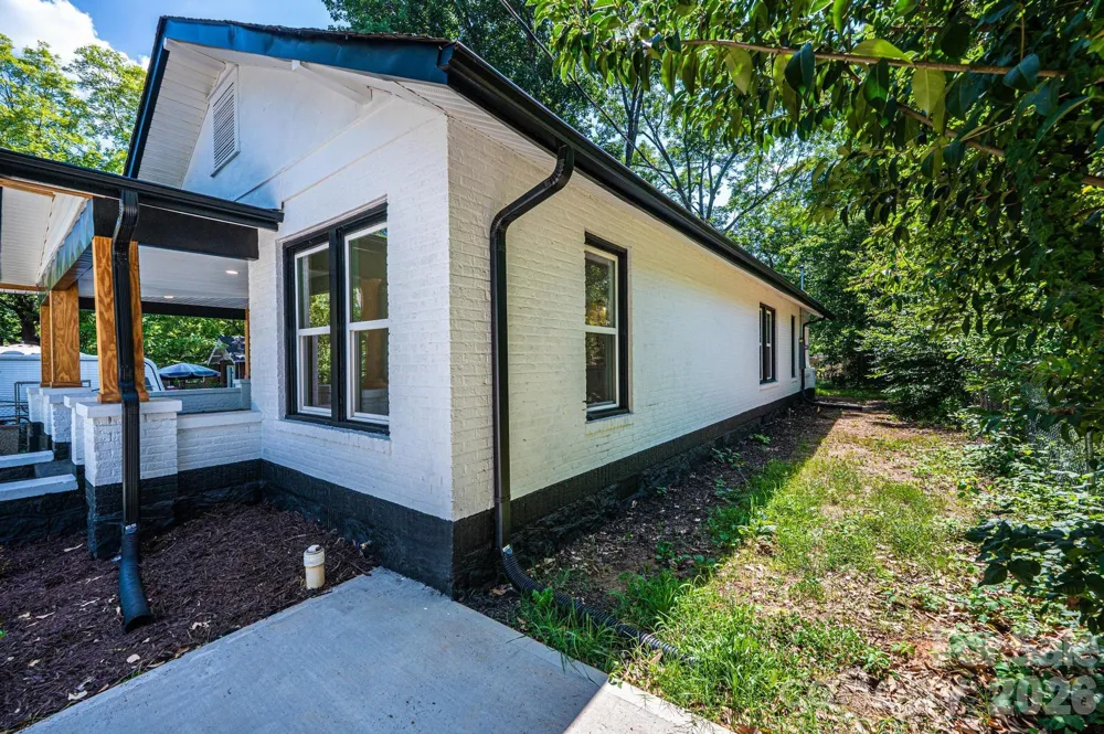 60 5th Street SE Hickory, NC 28602