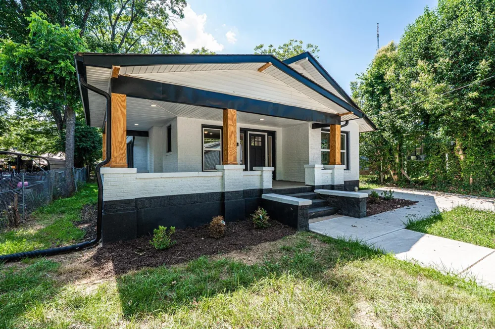 60 5th Street SE Hickory, NC 28602