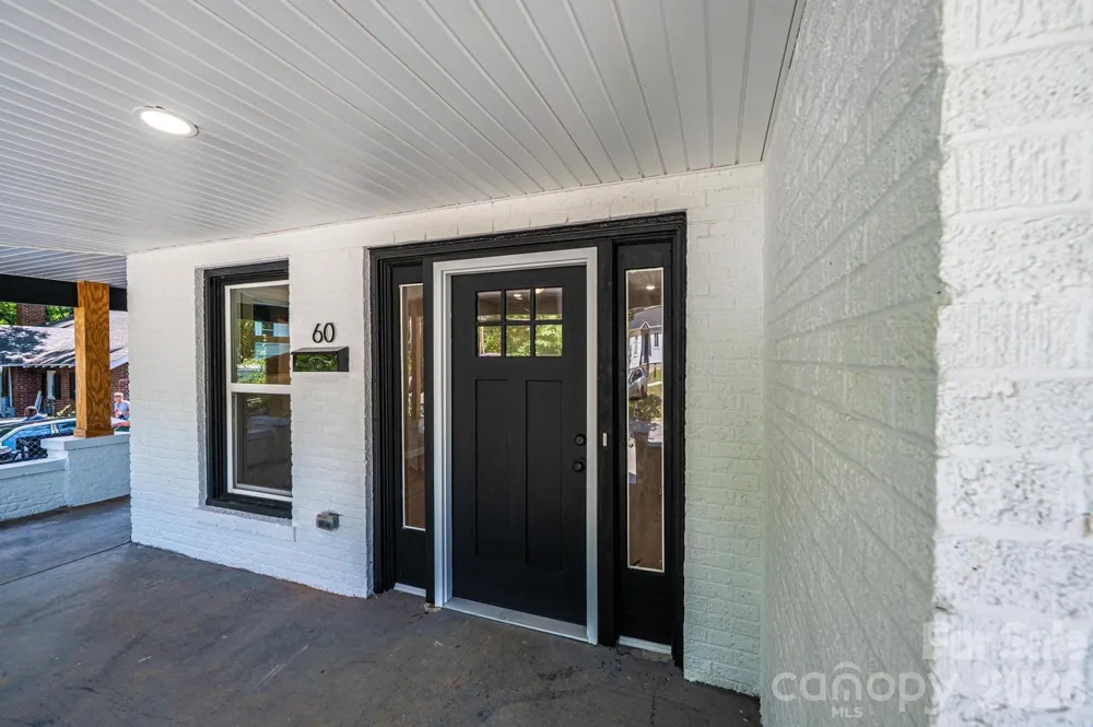 60 5th Street SE Hickory, NC 28602