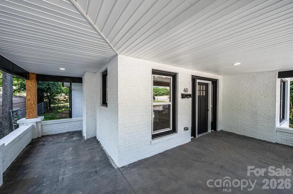 60 5th Street SE Hickory, NC 28602