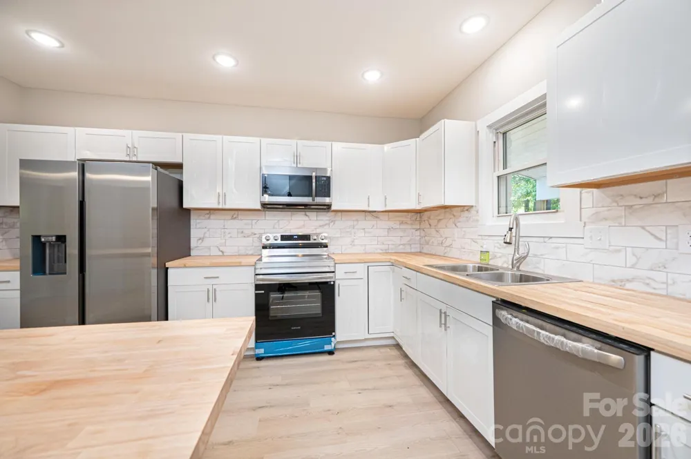 60 5th Street SE Hickory, NC 28602