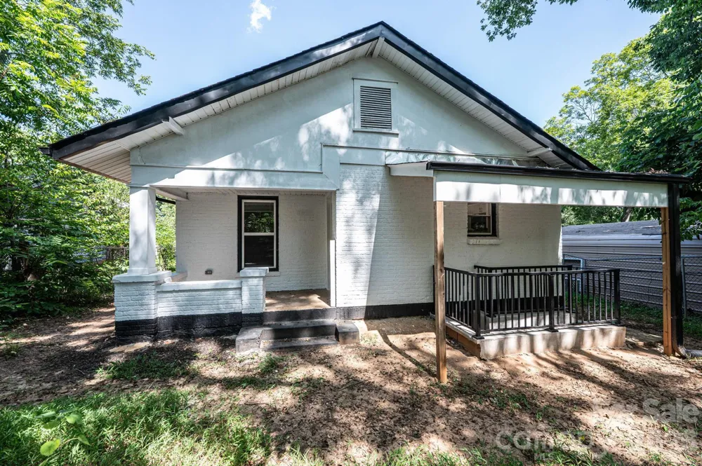 60 5th Street SE Hickory, NC 28602