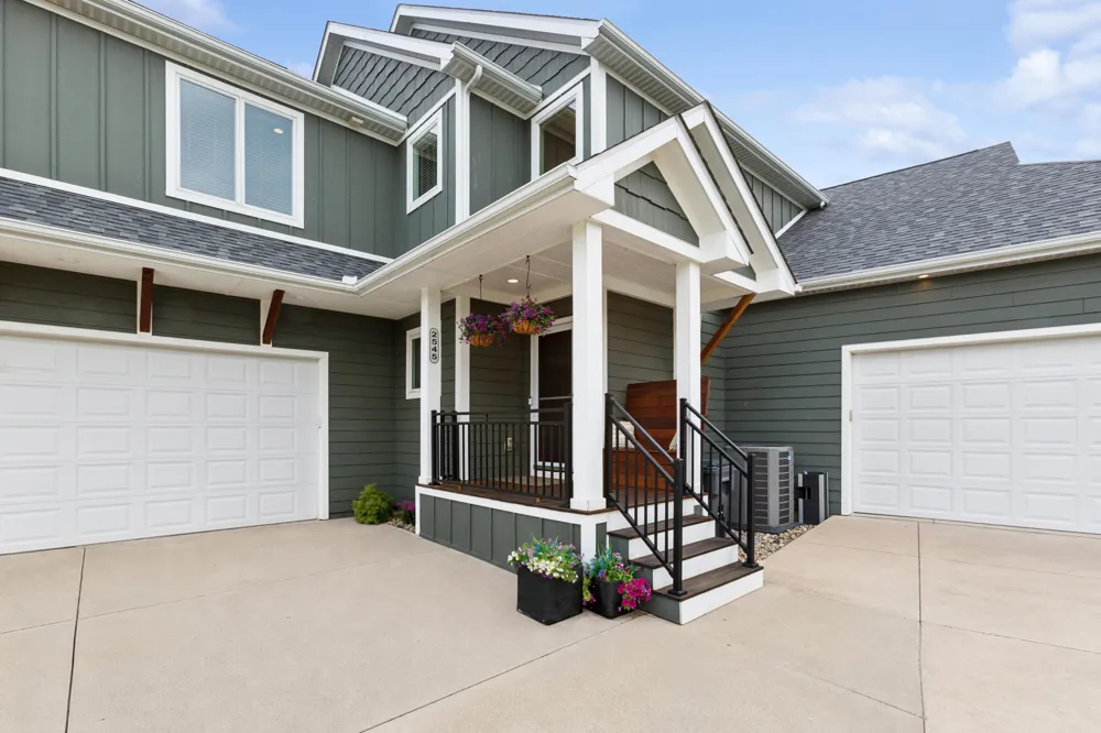 2545 Bay Pointe Drive St. Joseph, MI 49085